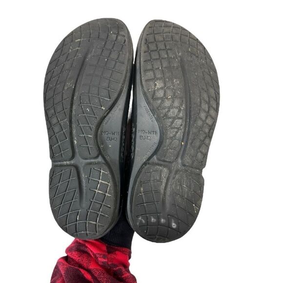 Oofos Oocloog Luxe - Mocha size M9/W11 *FLAW* - Picture 6 of 7